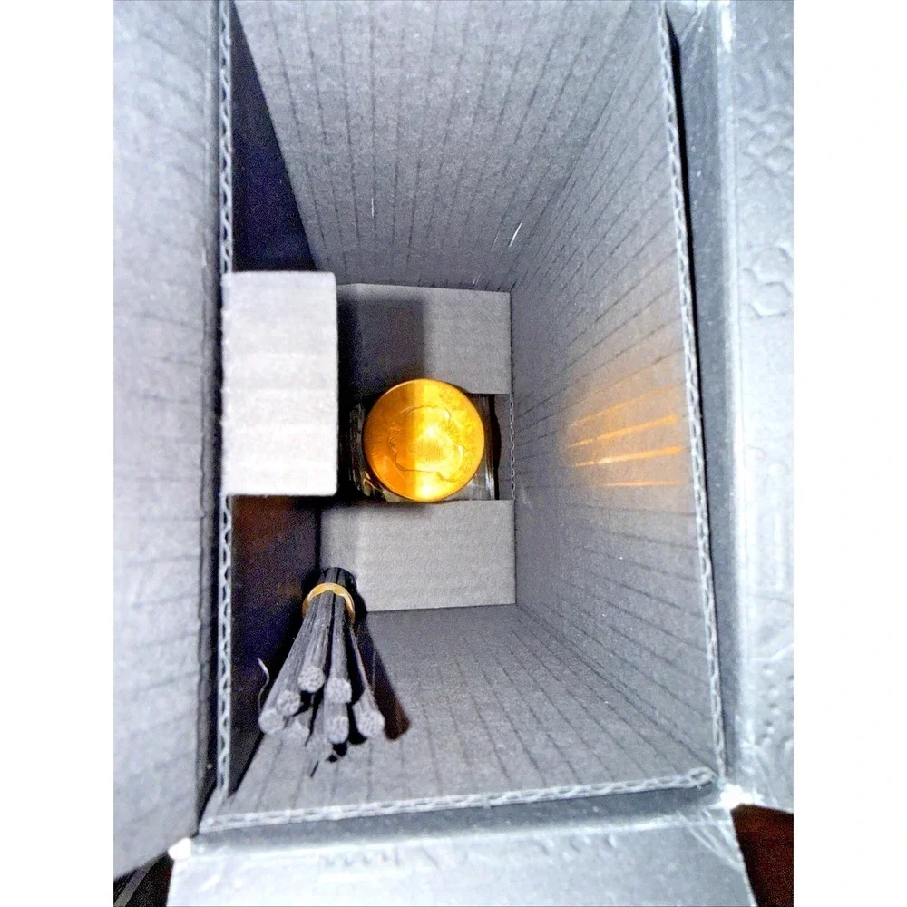 NEST New York Holiday Reed Diffuser 5.9 oz 175 mL Open Box Unused